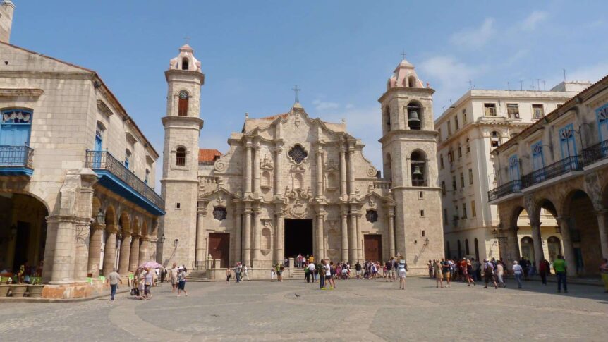 Havana colonial square