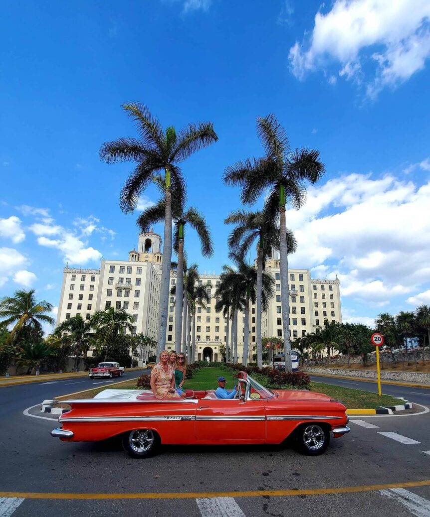 A vibrant collage of key locations for the ultimate Havana tour, featuring Plaza de la Catedral, El Capitolio, Callejón de Hamel, Fusterlandia, and El Floridita, showcasing the ultimate Havana tour's must-see sights and hidden gems.